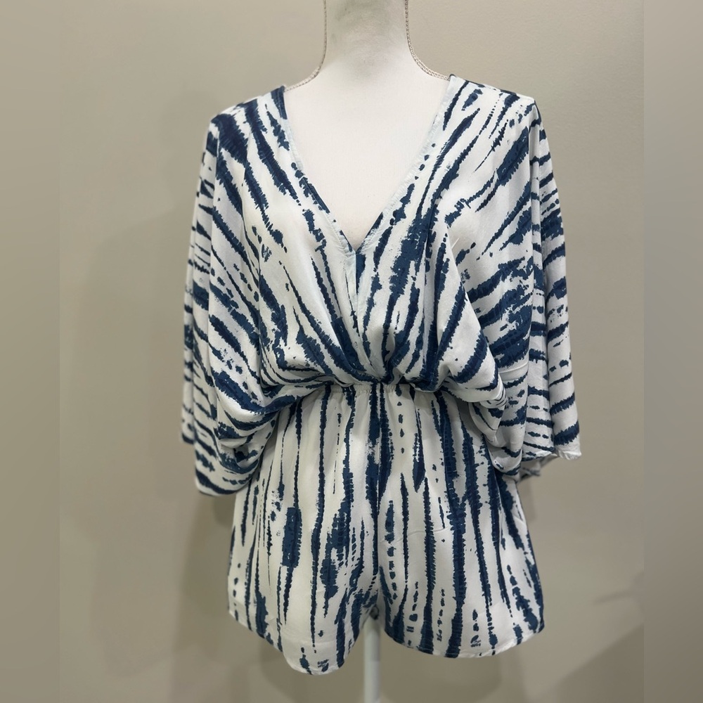 Moda Exclusive Romper Tie-Dye Effect Pattern White And Blue Women’s Size Small